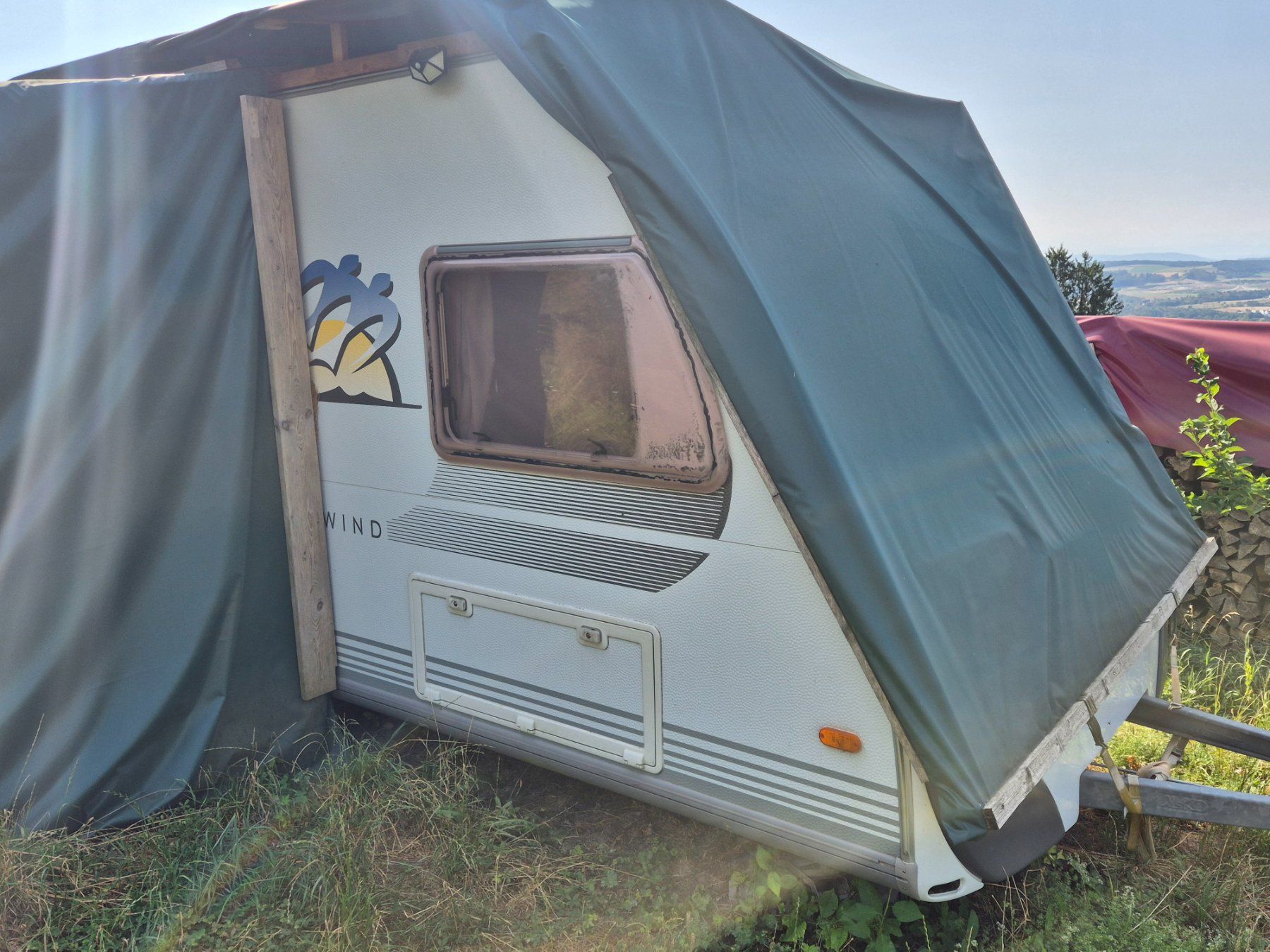 Remorques: Wohnanhänger Knaus 500 Südwind – D'occasion à Wasterkingen par bosswiss 1