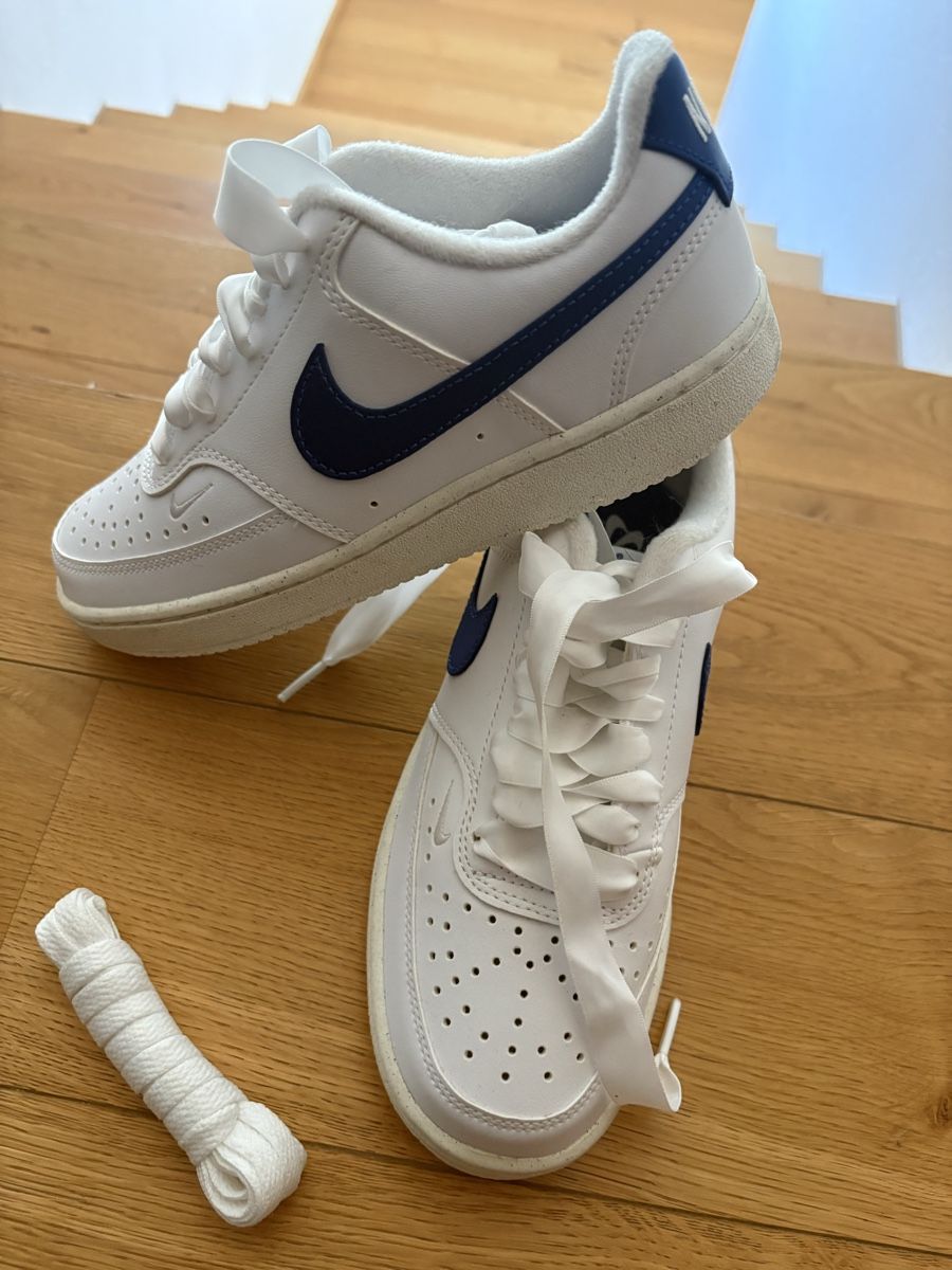 Nike Scarpe da donna: Neue Nike Sneaker 36 – Nuovo (secondo la descrizione) da Domat/Ems venduto da jen_q9m8 1