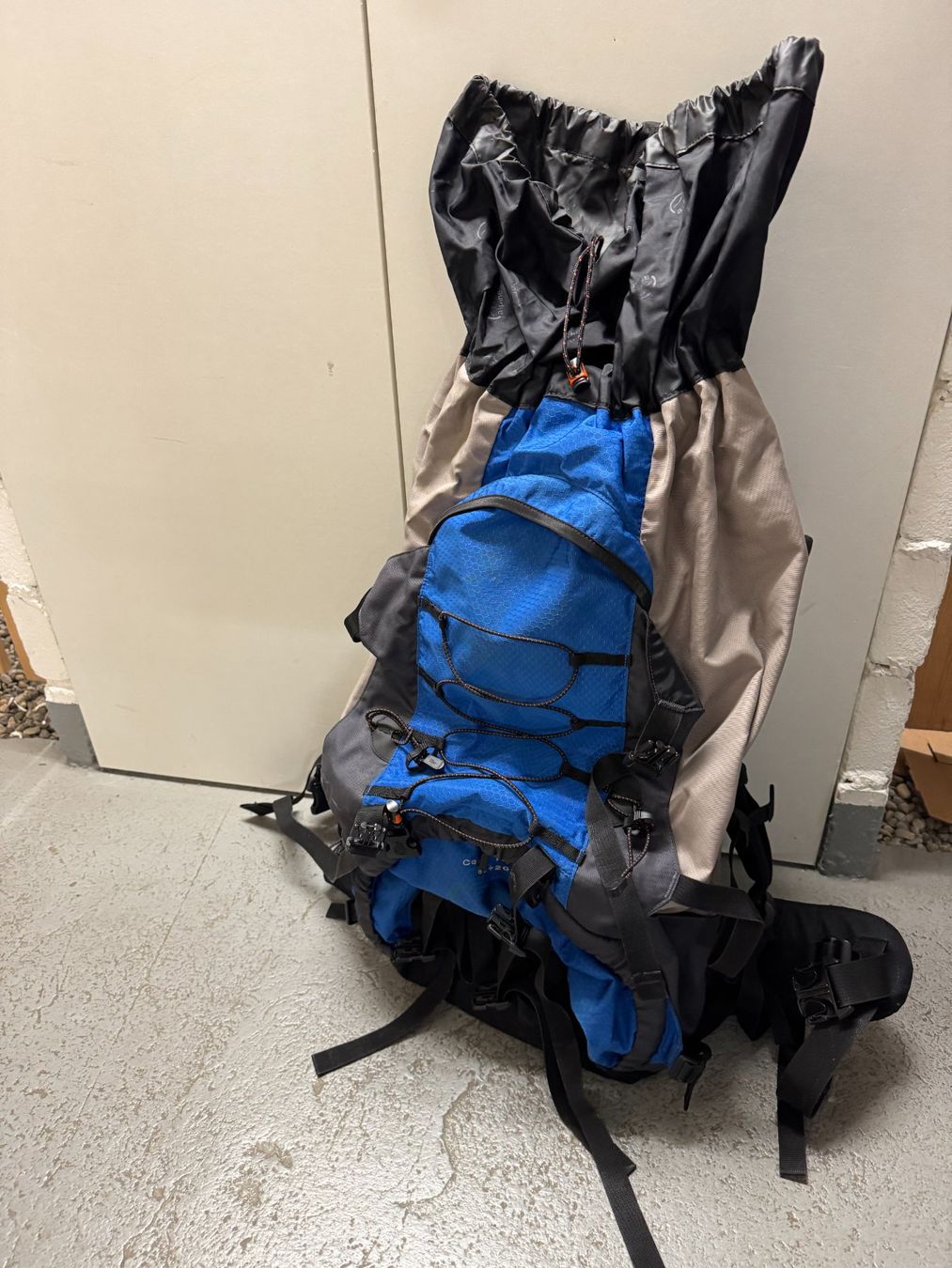 Lowe Alpine Rucksäcke: Lowe Alpine Cerro Torre 65+20 Trekkingrucksack – Gebraucht aus Wettingen von schleela