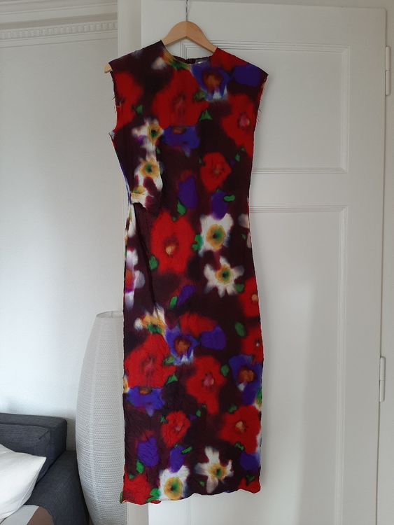 Mini Robe Zara Caoutchoutée Imprimée Géométrique - Taille M, Sans Manches, Neuf Avec étiquette