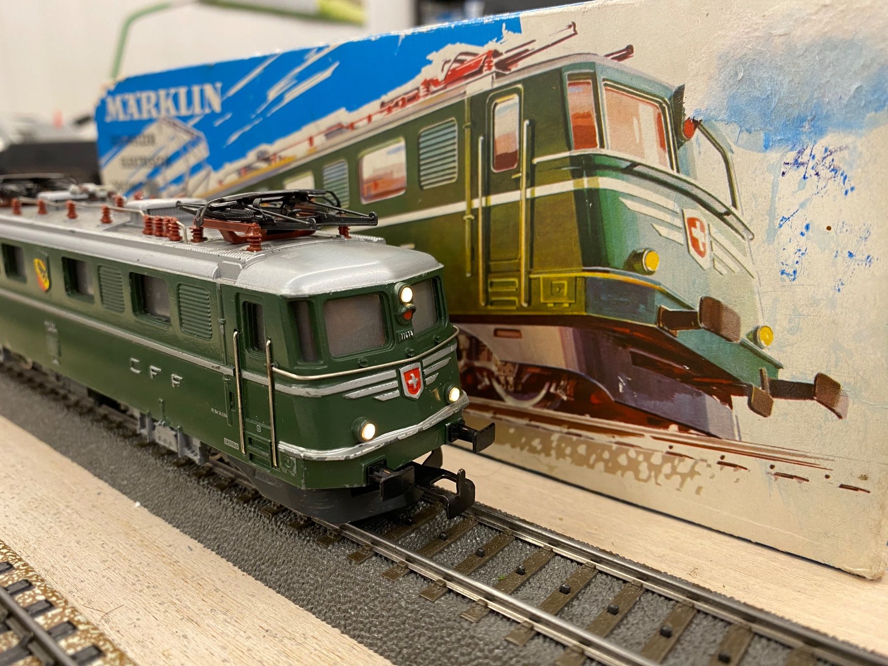 Märklin Modellini di ferrovie: Märklin 3050 SBB Ae6/6 digital – Usato da Lupsingen venduto da New-Haven