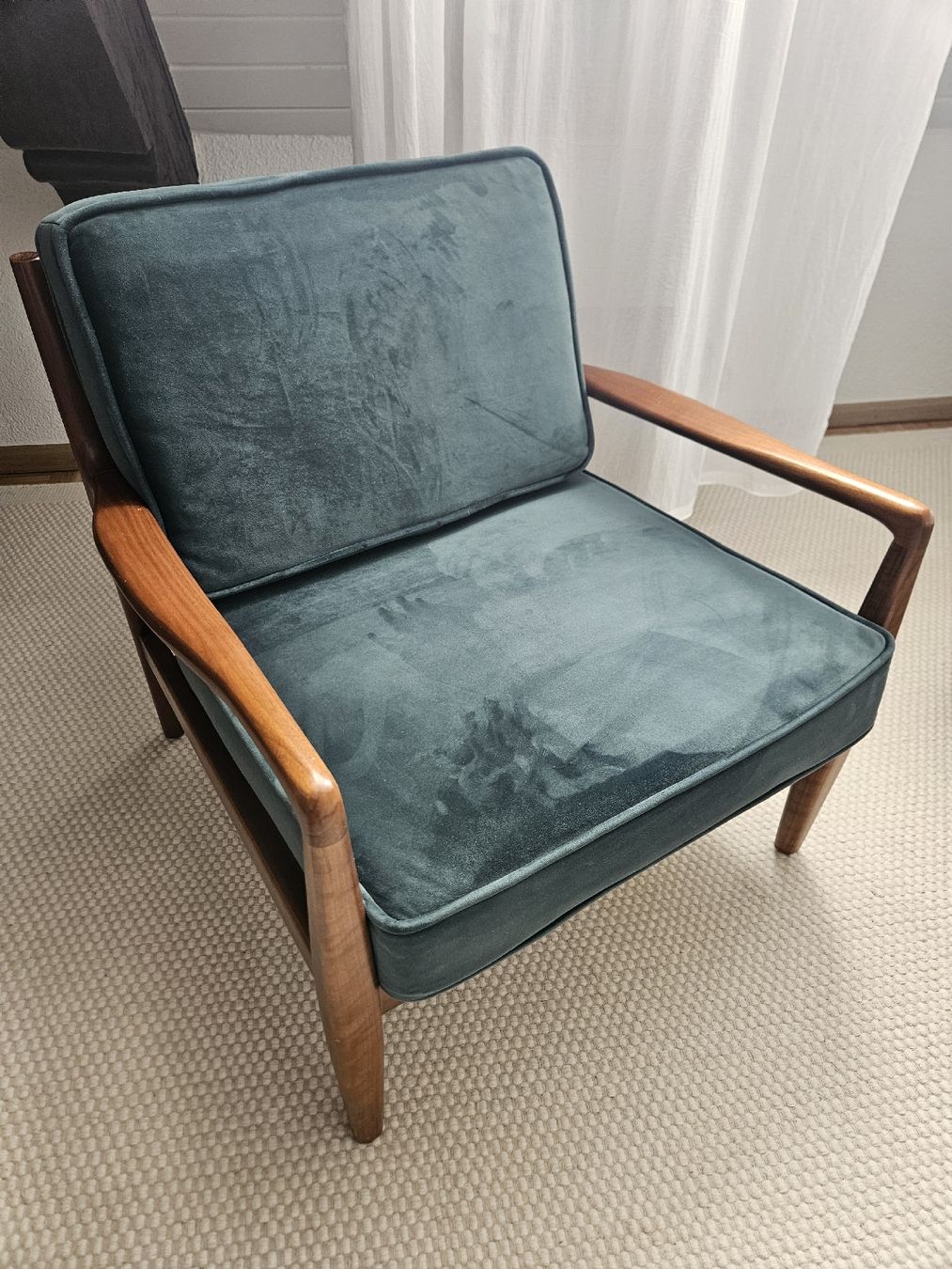 La Redoute Poltrone: Sessel Nussbaum massiv – Usato da Nuglar venduto da mjc_cw9f 1
