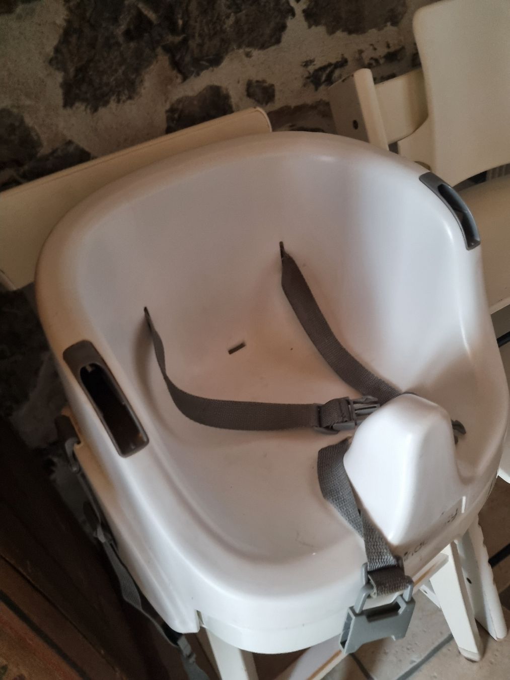 Seggioloni: Rehausseur de chaise bebe ingenuity – Usato da Rennaz venduto da mar_9c85 1