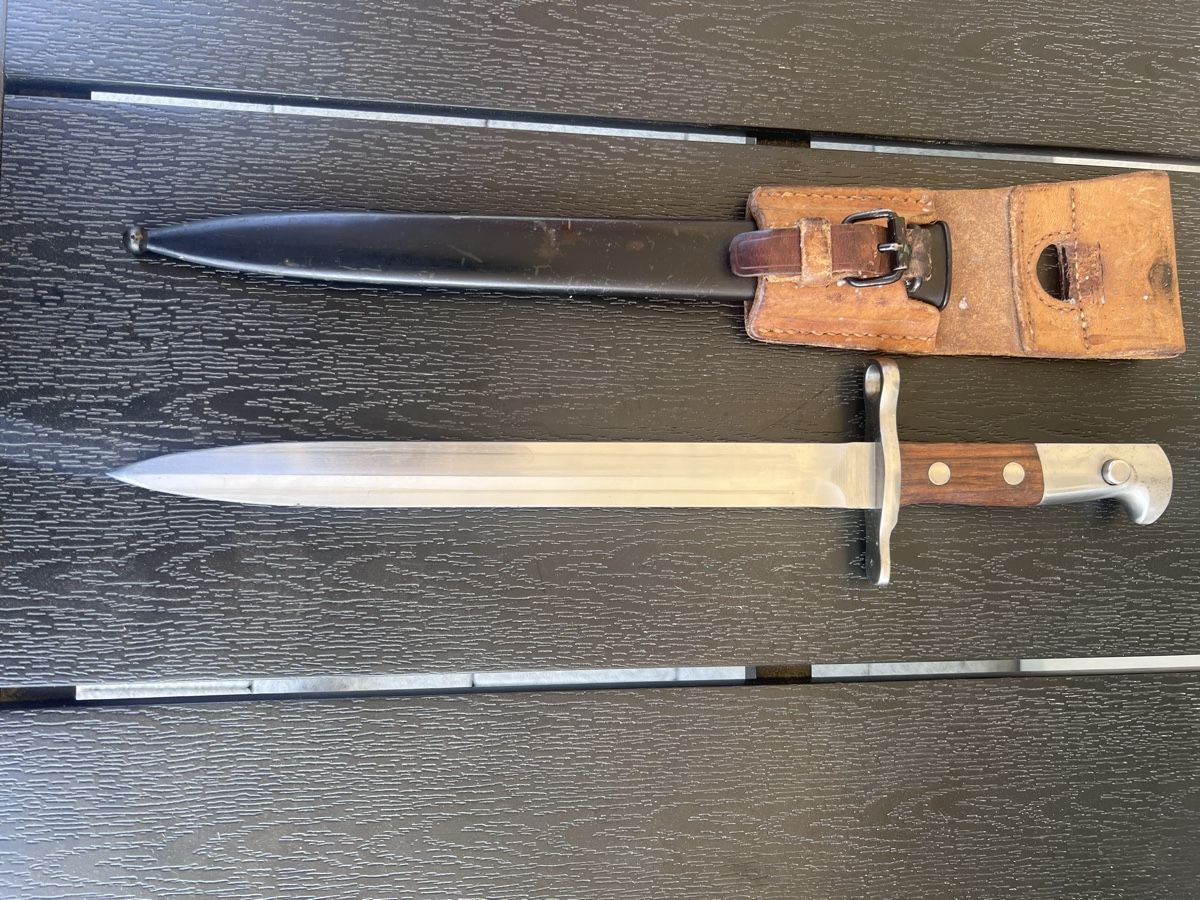 Schweizer Armee Stichwaffen: Militär Bajonett Mod. 18 – Gebraucht aus Schwanden i/E von Renndino 1