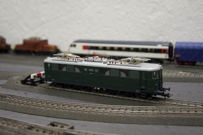 Cff Roco 1128 Re 4/4 Échelle ho (neuve) | Kaufen auf