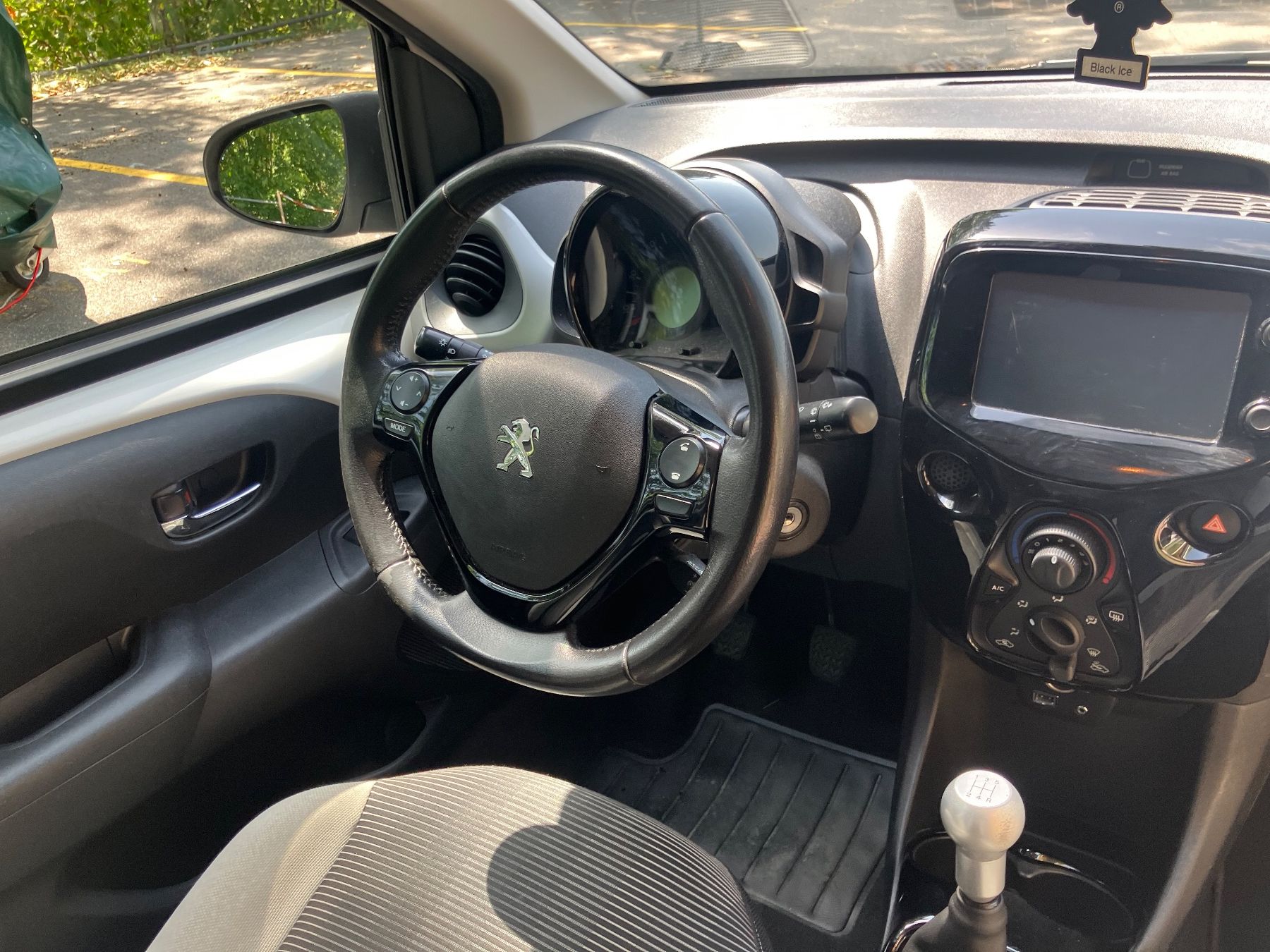 Peugeot Automobili: Peugeot 108 TOP – Usato da Steffisburg venduto da mes_8m56 6