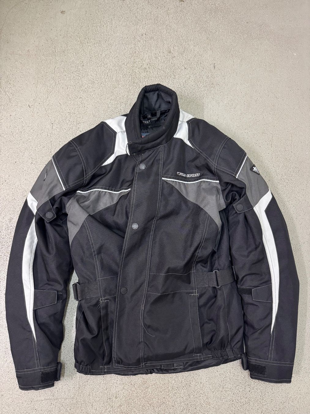Jacken: Motorradjacke Herren Gr.48 – Gebraucht aus Muri AG von ffe_7cpy