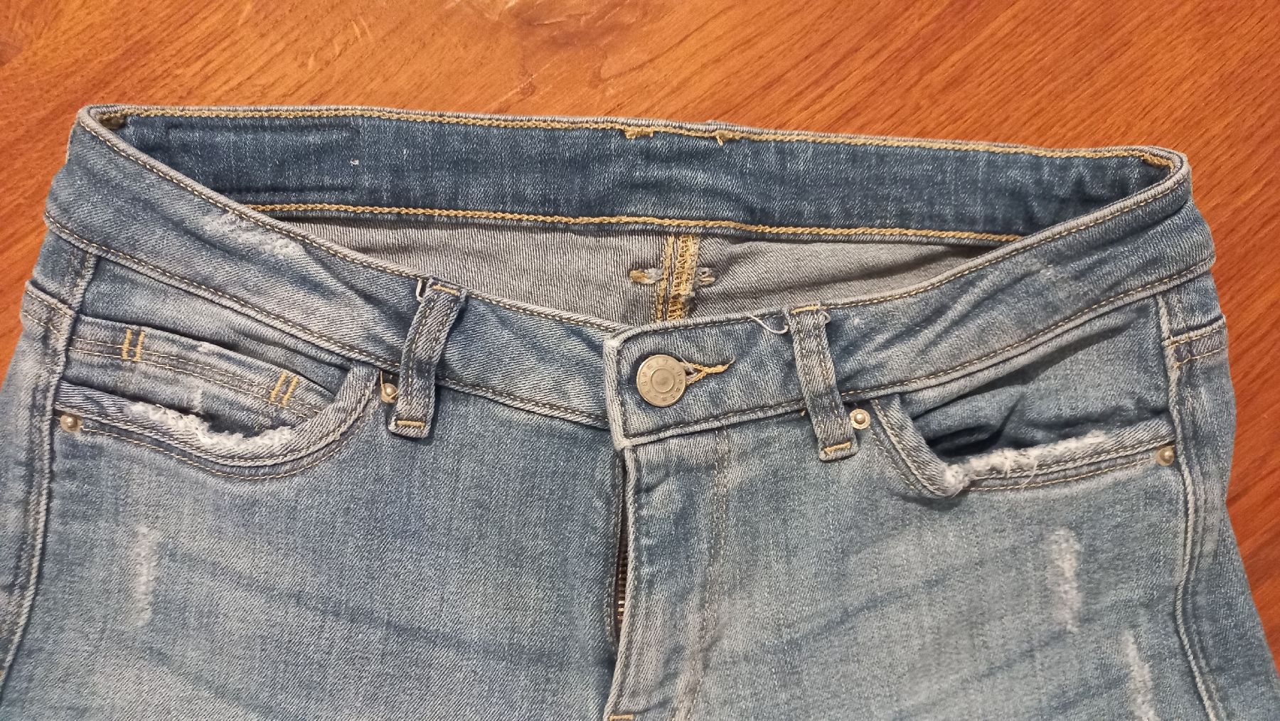 Esprit Jeans: Jeans von Esprit, Grösse 28/28, CHF 1.- – Gebraucht aus Langnau b. Reiden von Birdie_77 1