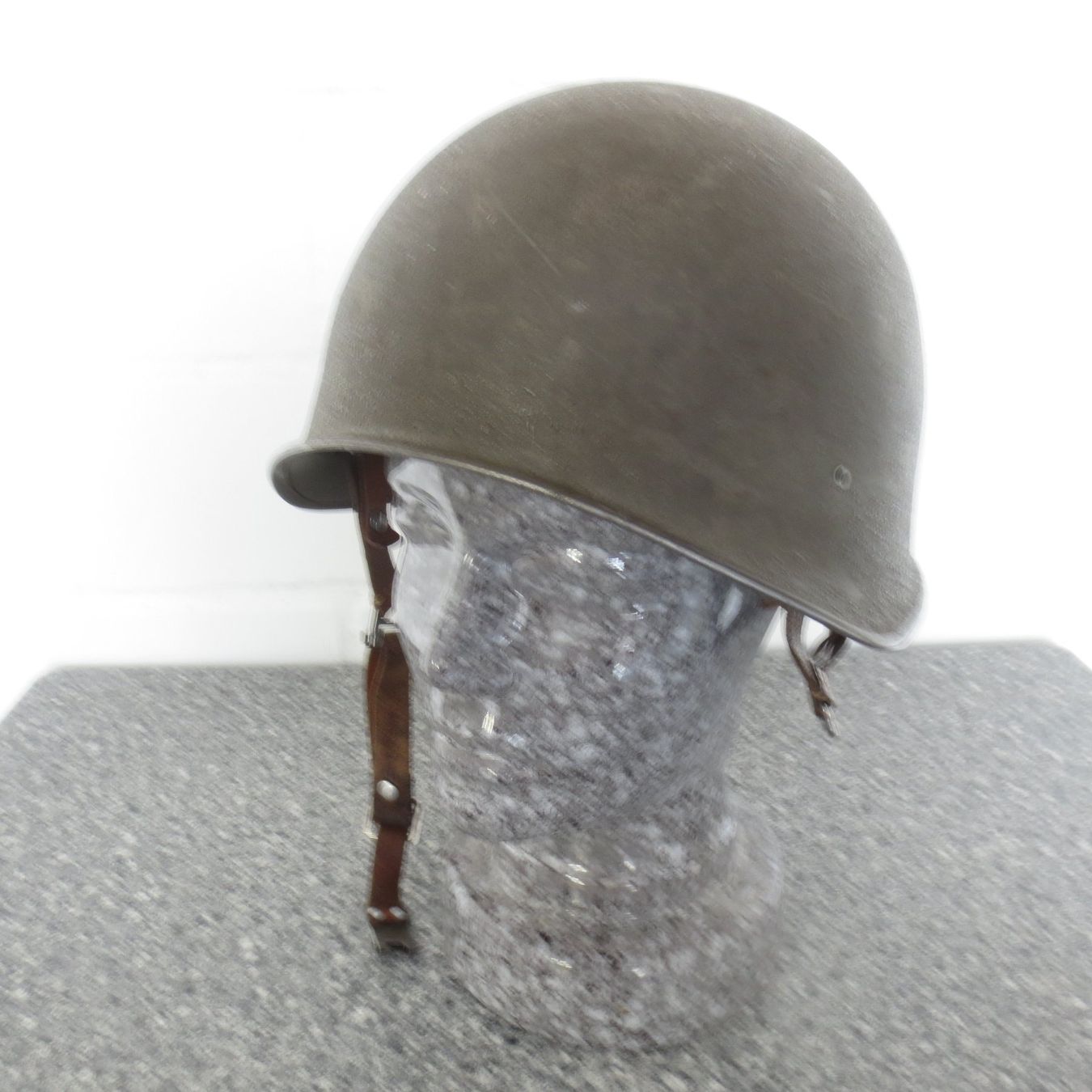 Uniformi & Effetti personali: Helm Armee Schweiz 2Stk – Usato da Utzenstorf venduto da 3427