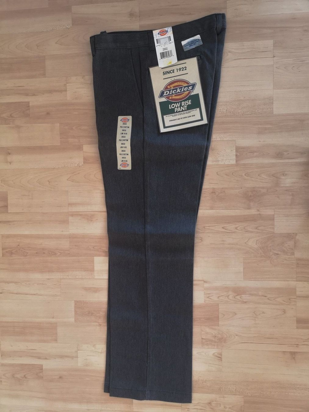 Pantaloni: Dickies Hose, Neu, Grau, 28x32 – Nuovo e nell'imballaggio originale da Wil SG venduto da Donaldus