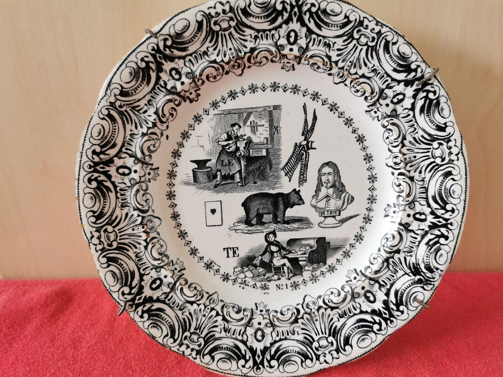 Teller: Given Gioffroy Antiques Wand Teller.  – Gebraucht aus Schlieren von vlalif