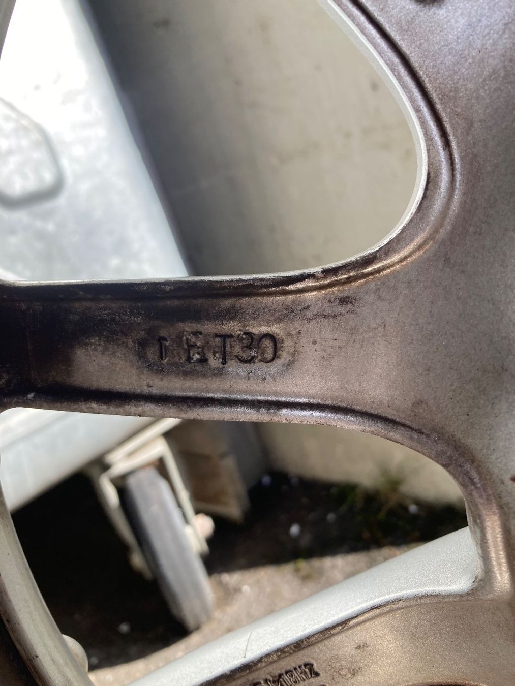 Pneus & Roues: Kompletträder zu VW Passat B6 – D'occasion à Heimenschwand par cat304 1