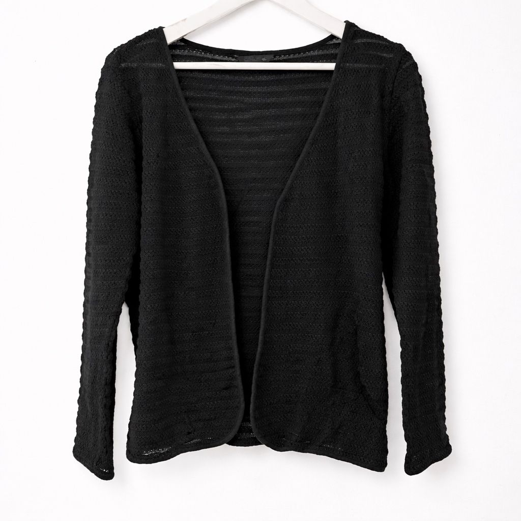 Only Jacken: ONLY Strickjacke Gr. XL schwarz – Gebraucht aus Muensingen von drleevsy 1