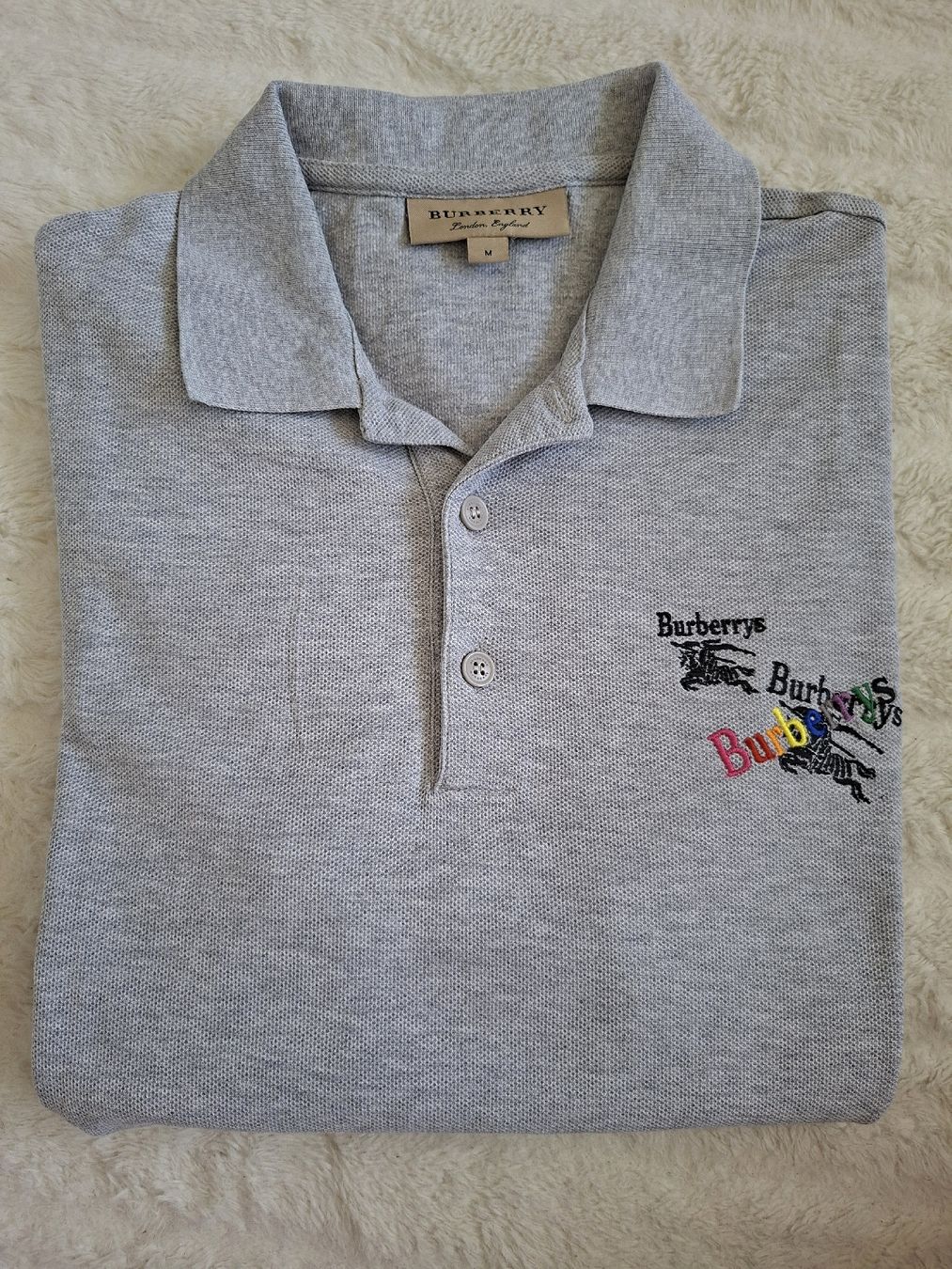 Burberry Polo-Shirts: Polo Burberry gris taille M  – Gebraucht aus Renens VD von ser_j2fn