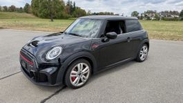 Mini John Cooper Works 3-türer schwarz 58140 km