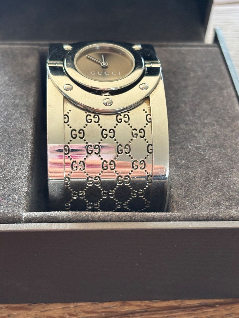 Gucci Orologi: Gucci twirl watch – Usato da Wallisellen venduto da Daisy_Luxury 2