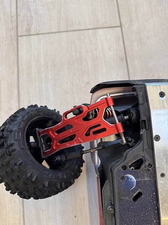 RC Modellbau: Arrma Outcast 4S v2.5 – Gebraucht aus Mägenwil von vas_7pxb 2