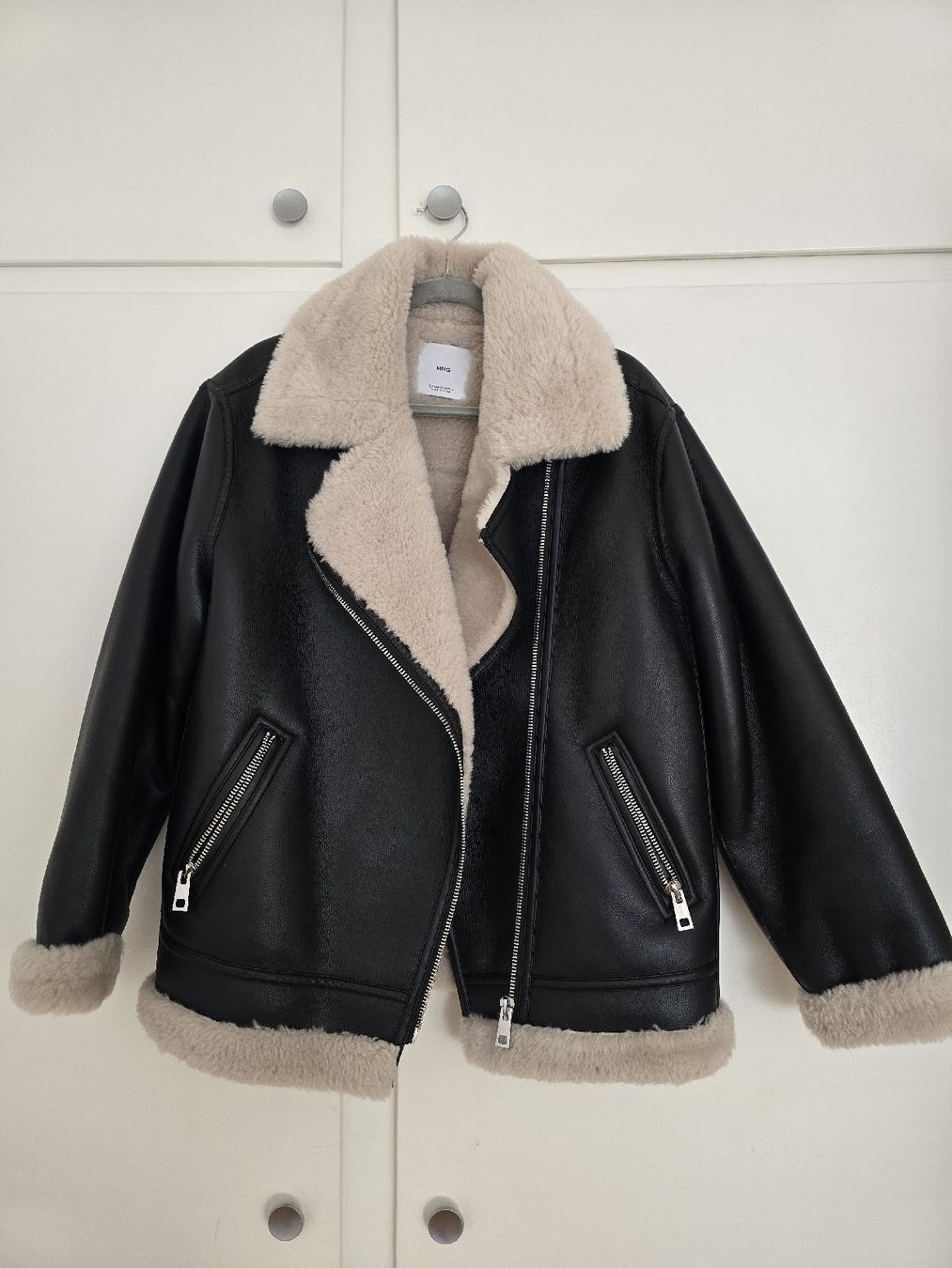 Mango Giacche: Bikerjacke mit innenfell – Nuovo (secondo la descrizione) da Zürich venduto da Luana.N