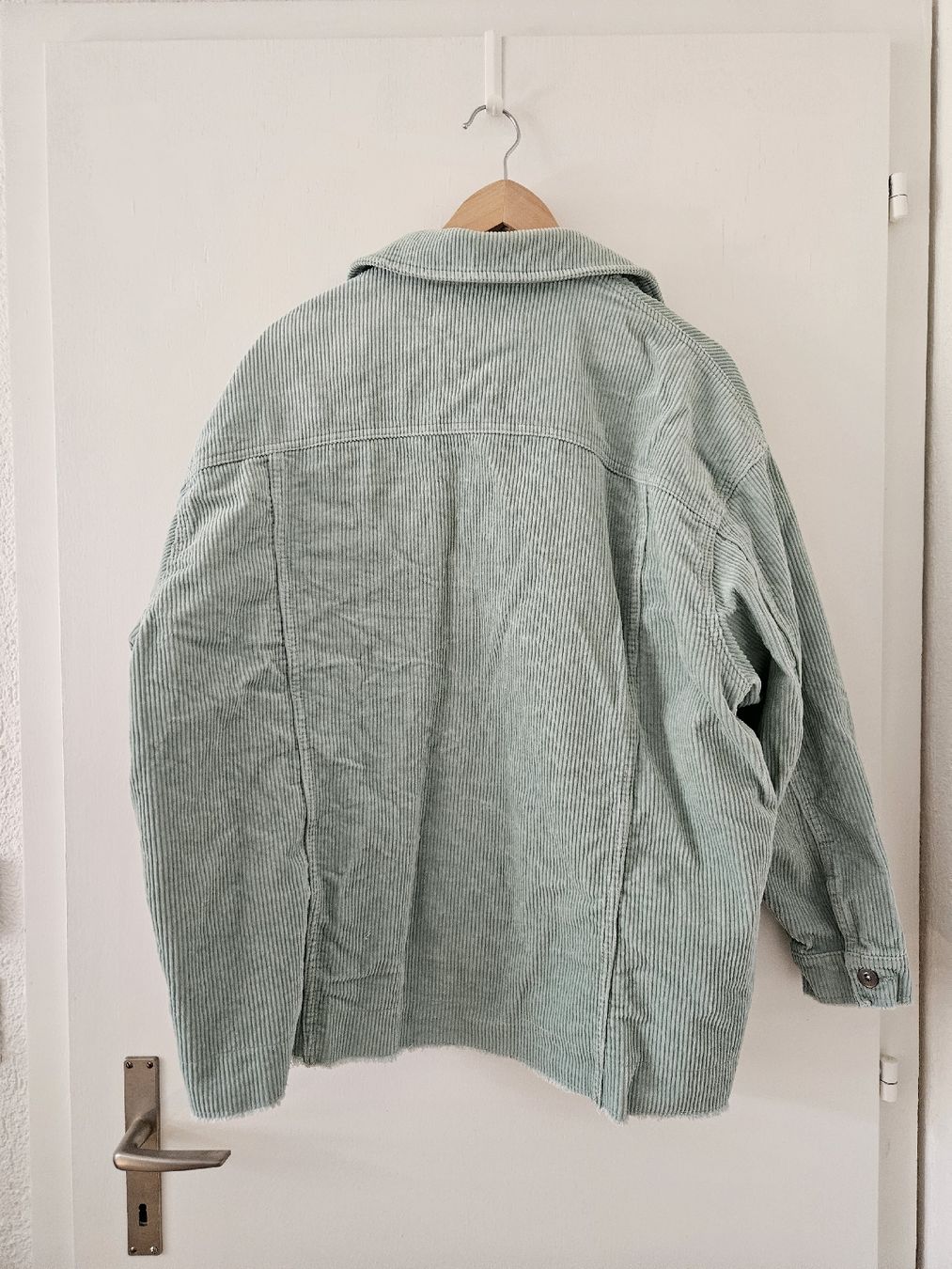 Zara Giacche: Cordjacke Zara Oversize Hellgrün Gr. L – Usato da Bern venduto da mir_bs7y 2