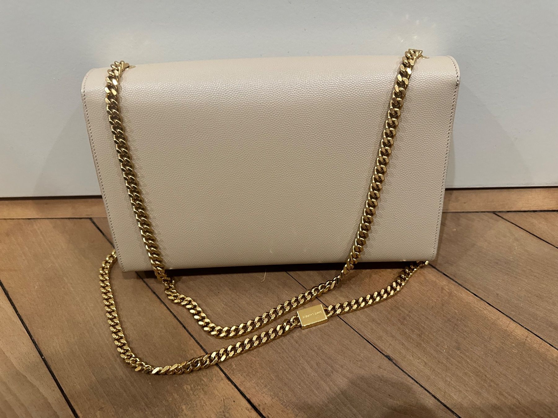 Saint Laurent Borse da donna: Saint Laurent Kate Medium Beige – Usato da Zürich venduto da Eeclat 1
