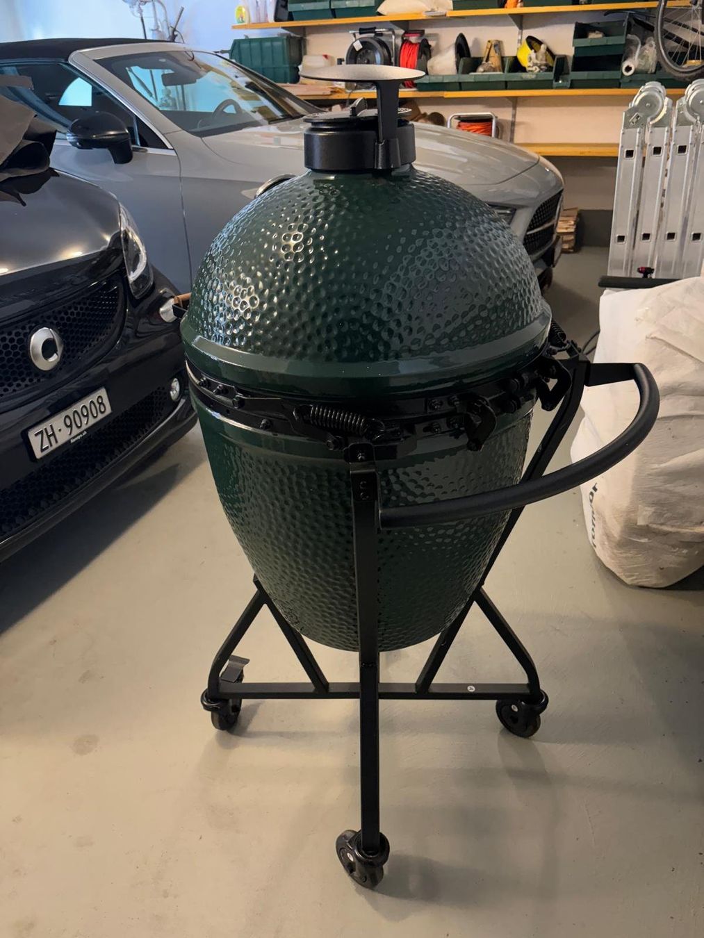 Big Green Egg Grills: Big Green Egg Large Keramikgrill – Gebraucht aus Küsnacht ZH von leo_psy5 1