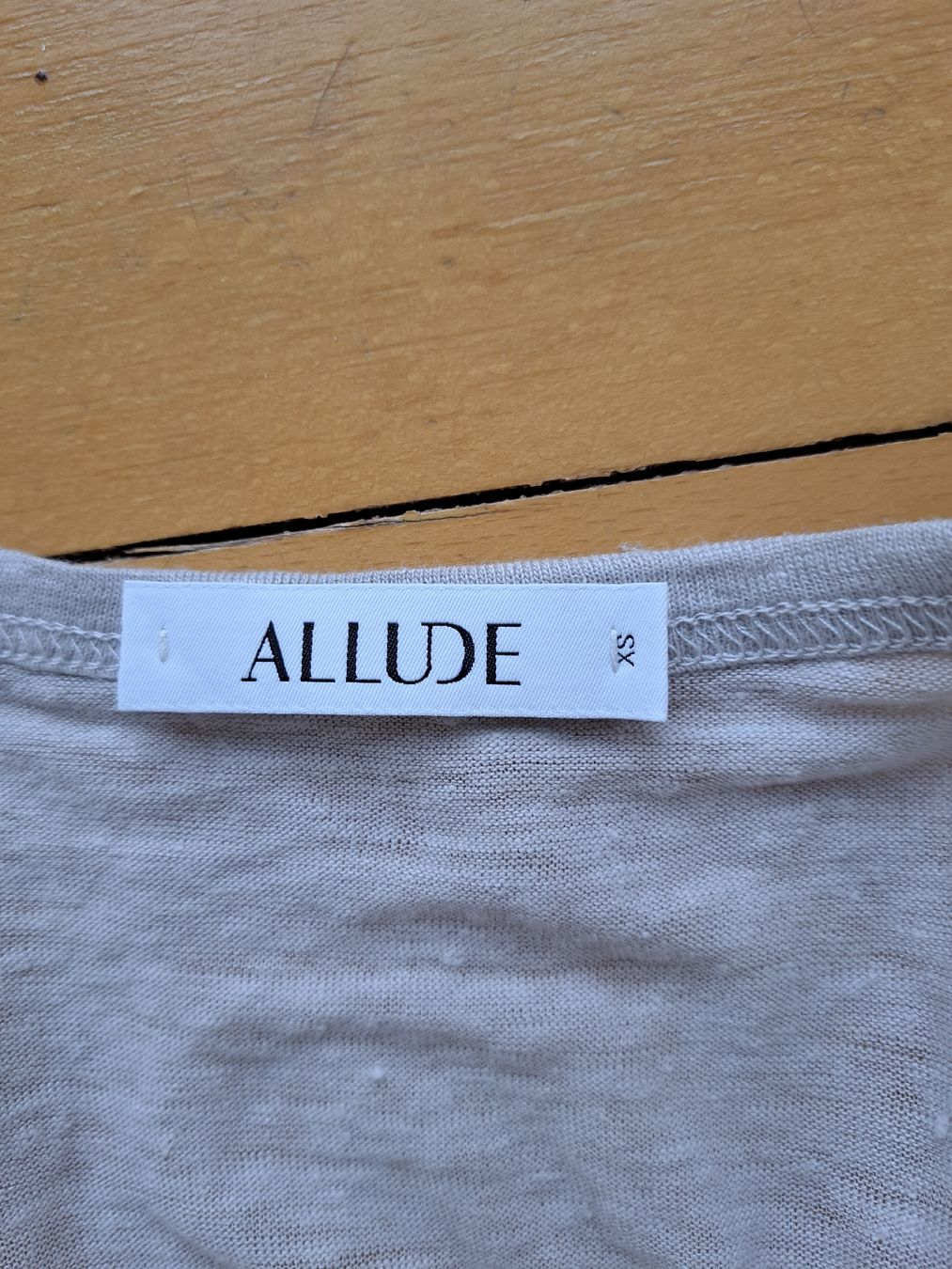 T-shirt: Allude Shirt Leinen – Usato da Thalwil venduto da sternenstaub369 1