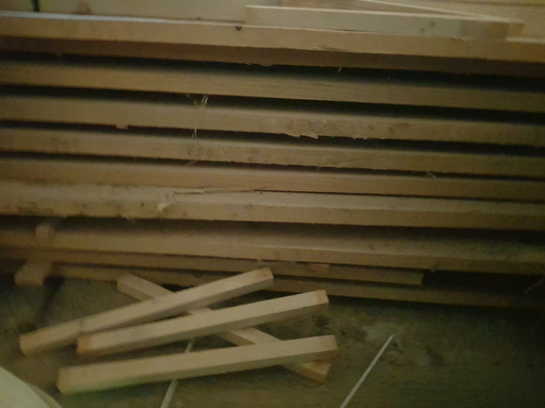 Articoli in legno: Holzbretter Tanne – Usato da Roches BE venduto da Fanato7 1