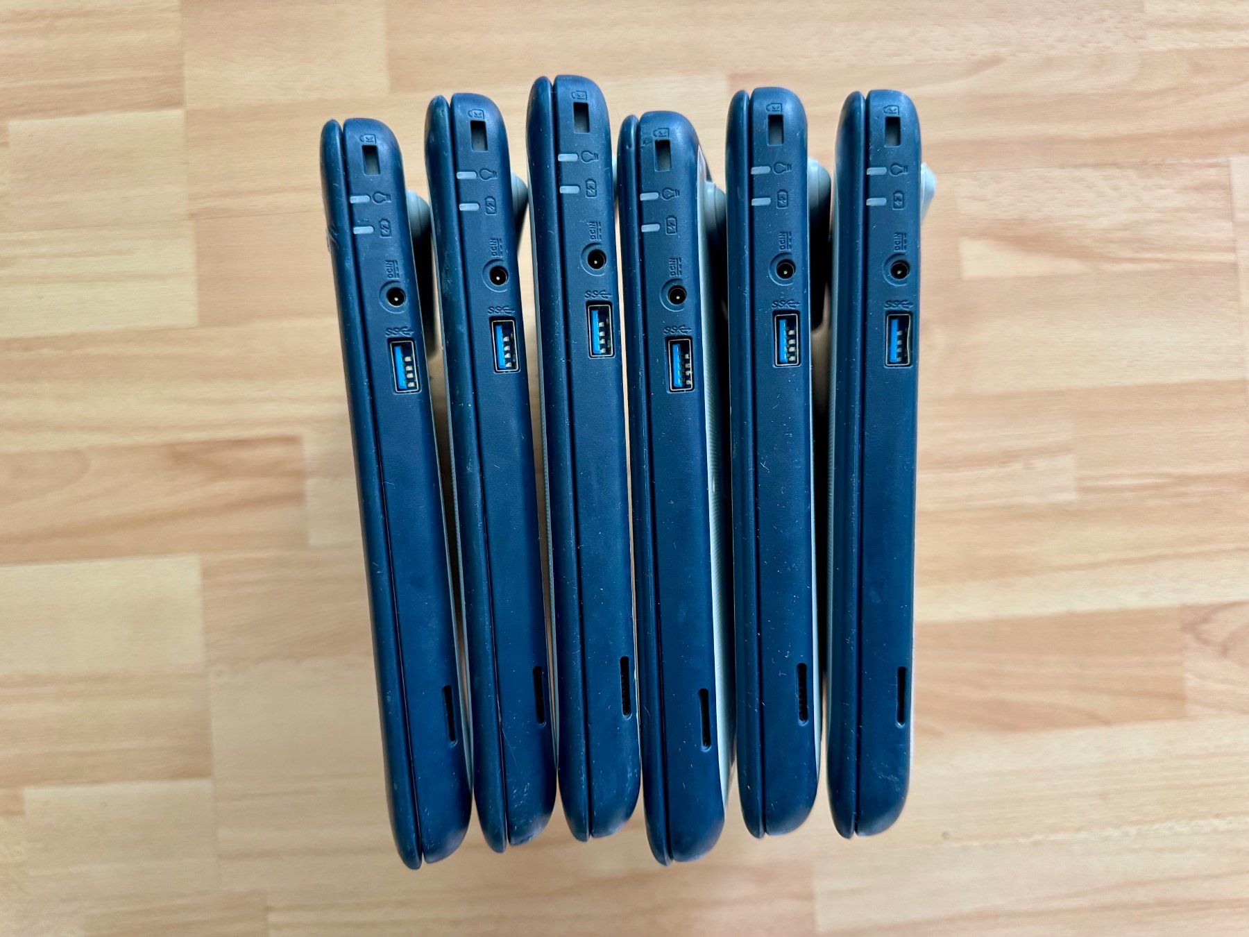 Asus Notebooks: 6x Laptops Asus c202s Chromebook Defect – Defekt aus Couvet von nay_prh5 5