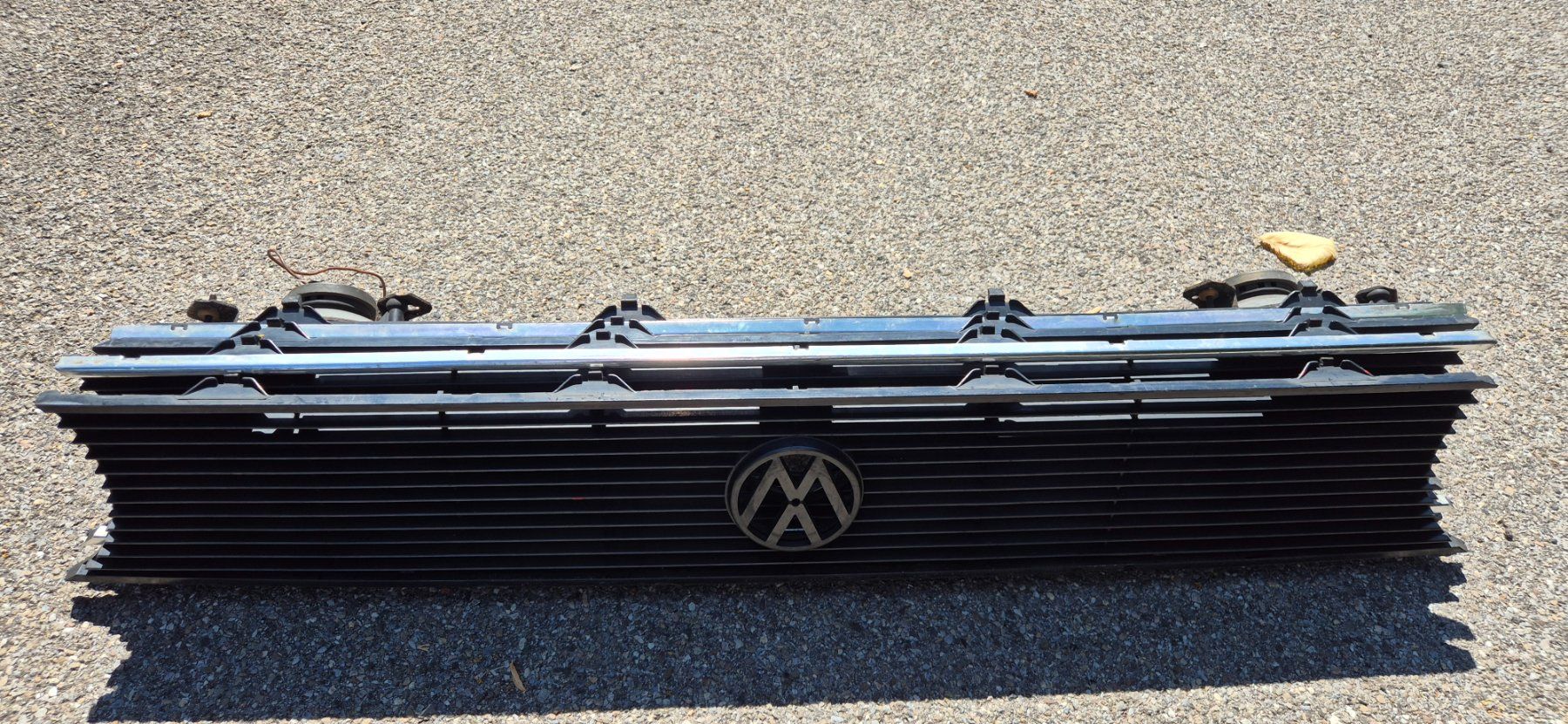 Volkswagen Toutes les pièces auto: Golf 1 Kühlergrill – D'occasion à Riggisberg par Mahali04 2