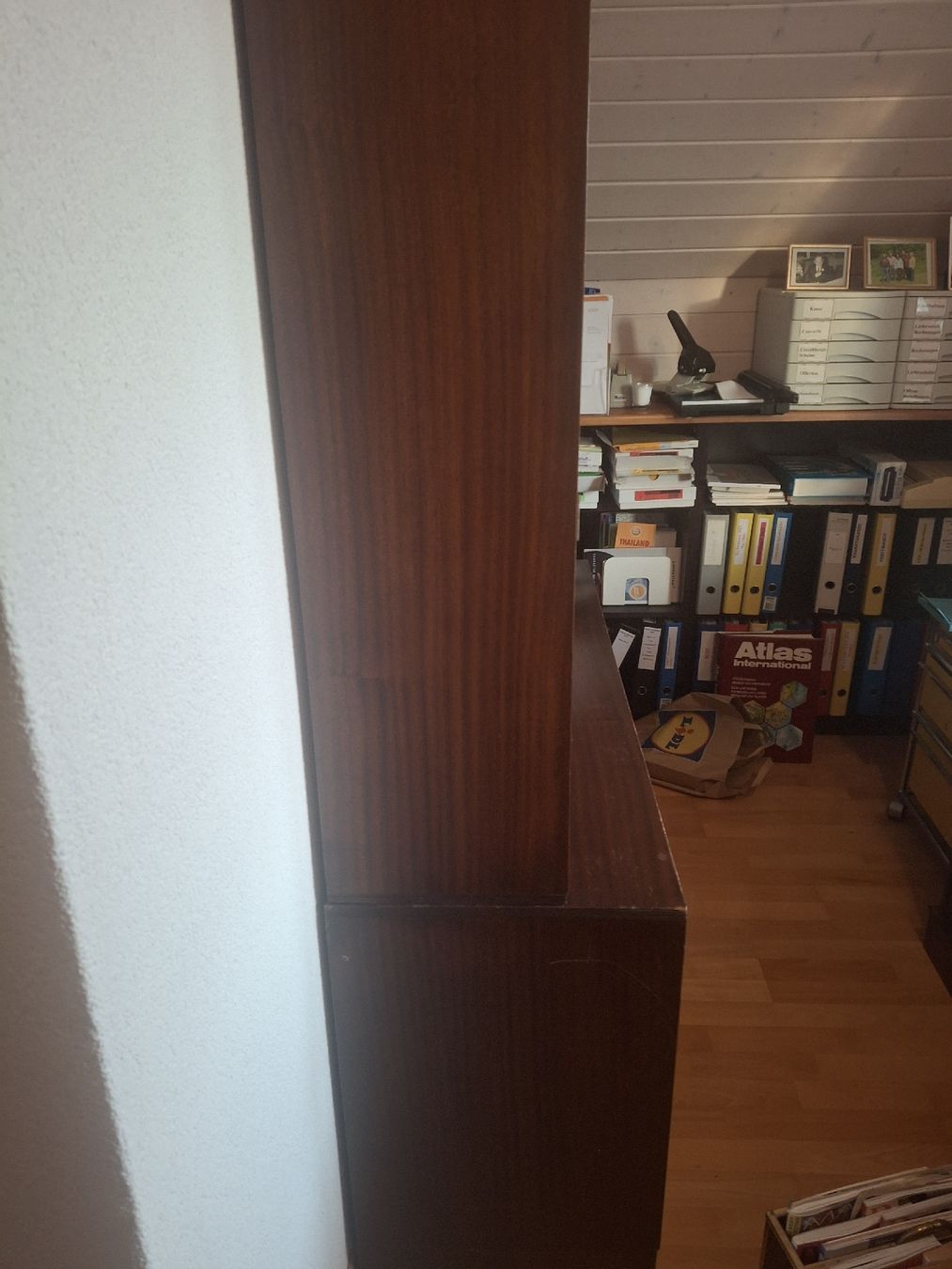 Schränke: Schrank – Gebraucht aus Salavaux von oski06 1