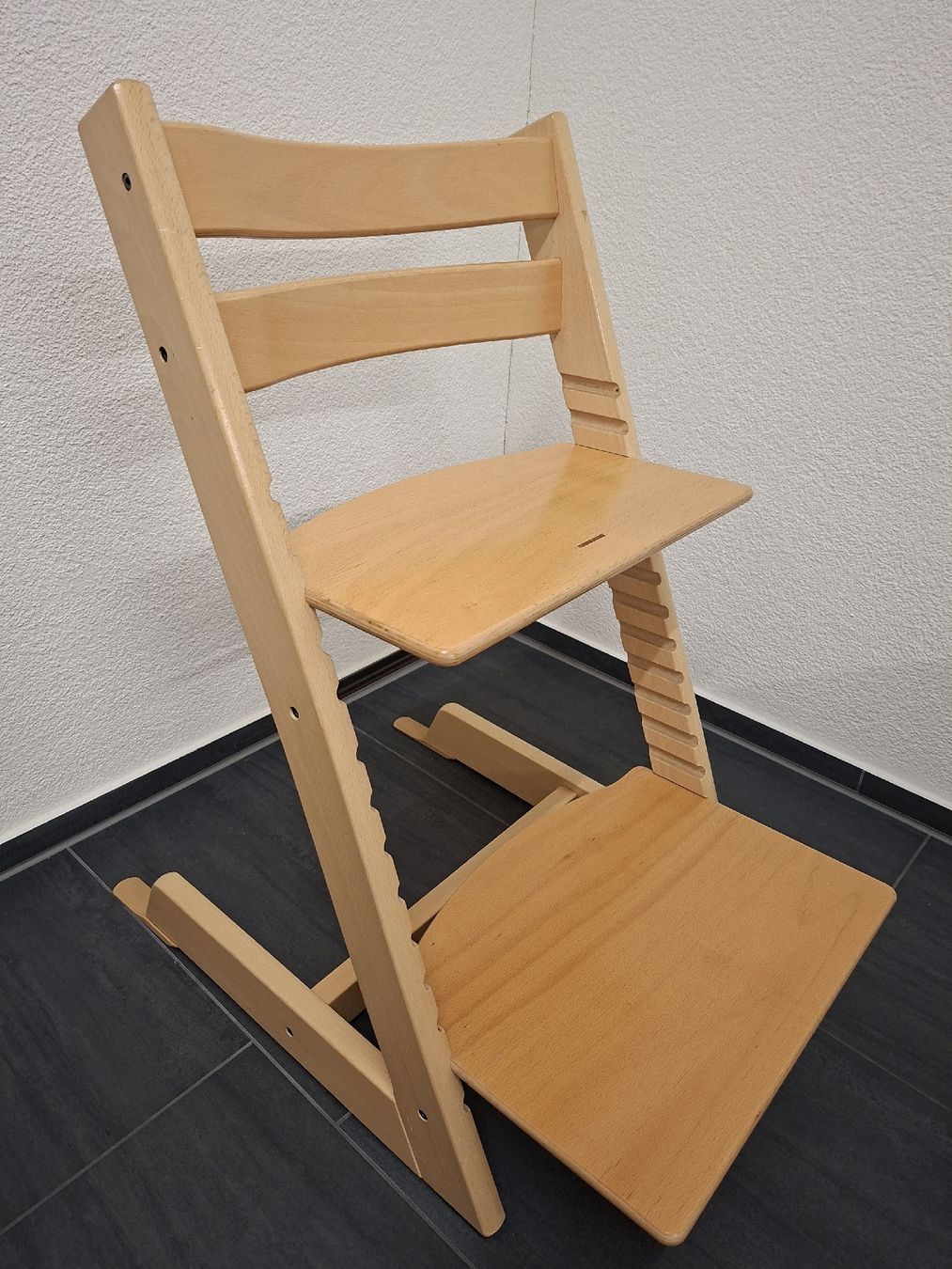 Hochstühle: TrippTrapp  – Gebraucht aus Brüttisellen von aluescher15