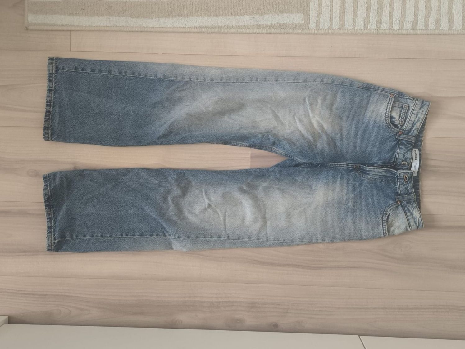 Bershka Jeans: Bershka-Jeans Grösse 32 – Gebraucht aus Baden von bie_mj2p