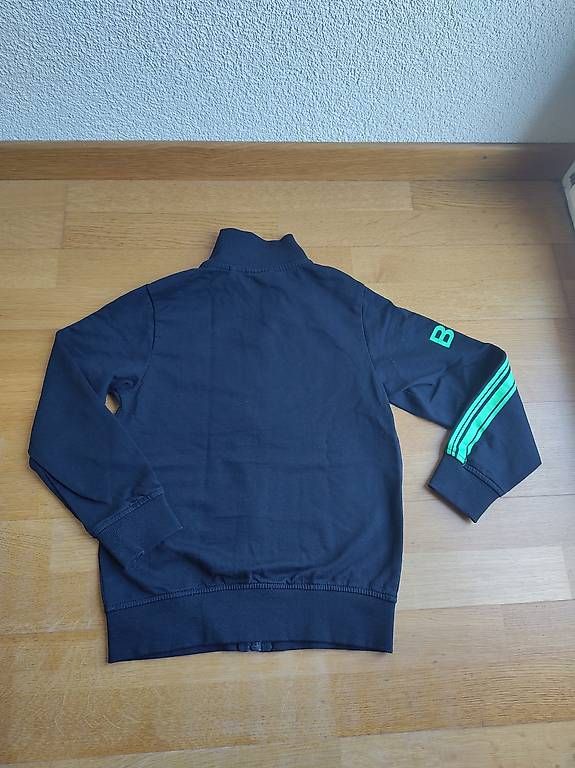 Camicie, T-shirt & Polo: Haut de jogging – Usato da Ins venduto da jol_9chq 1