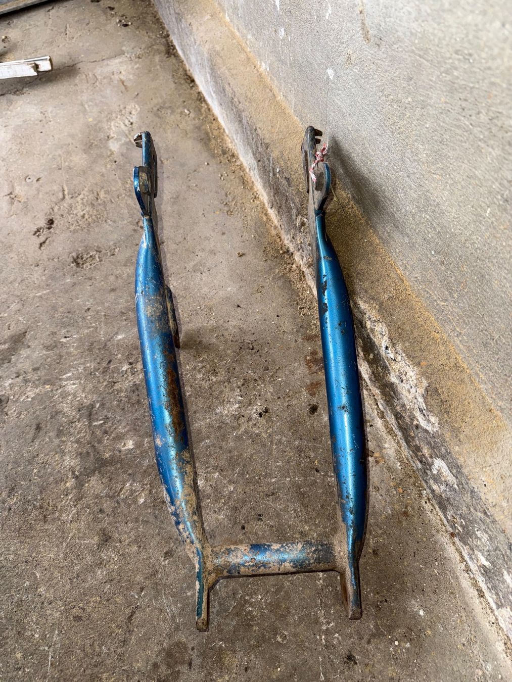 Puch Pièces pour mobylette: Mofa Schwinge – D'occasion à Fahrni b. Thun par berger_tuning34 1