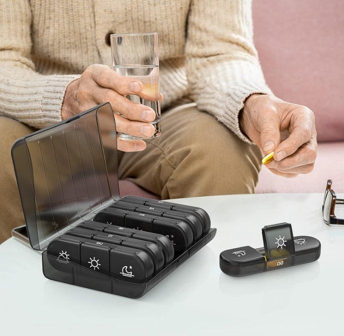 Altro in Cosmetici & Cura: Tragbare Tablettenbox mit großen separaten Fächern – Nuovo (secondo la descrizione) da Thun venduto da Newnewshop