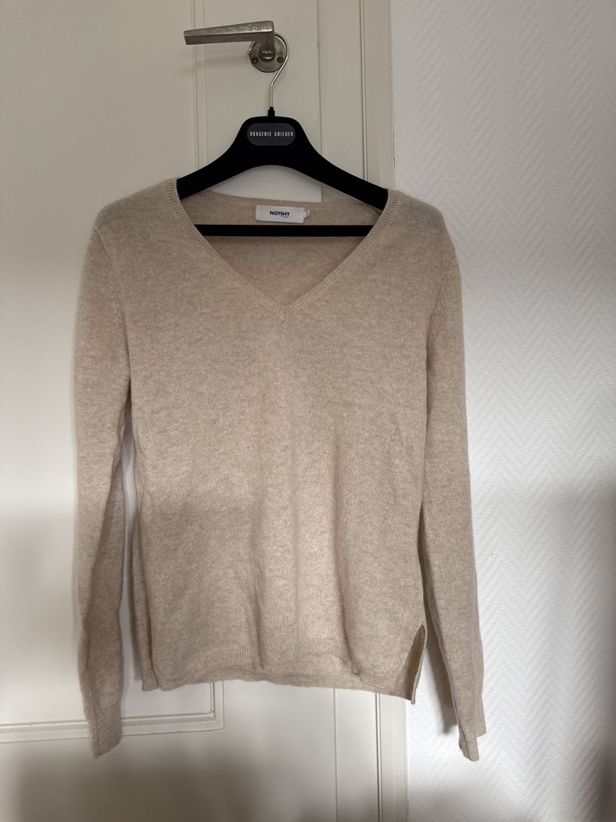 Maglioni & Felpe: Pull NOTSHY 100% cachemire beige neuf – Nuovo e nell'imballaggio originale da Genève venduto da cece22 1