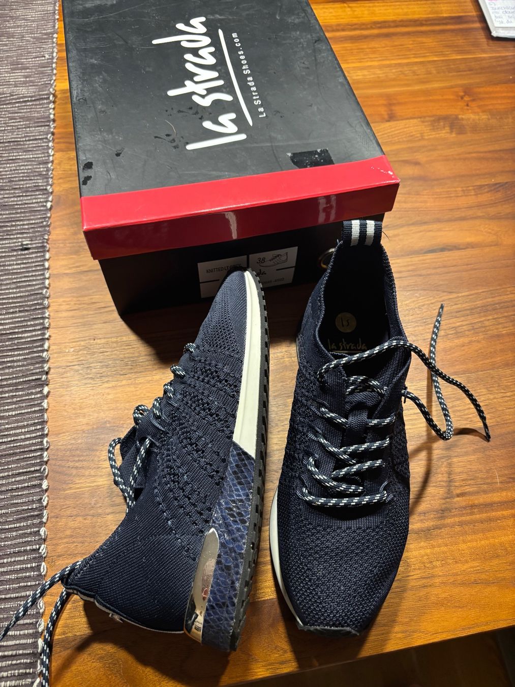 Scarpe da donna: La Strada Halbschuhe Gr. 38 marineblau – Nuovo (secondo la descrizione) da Rothrist venduto da white-flower 2