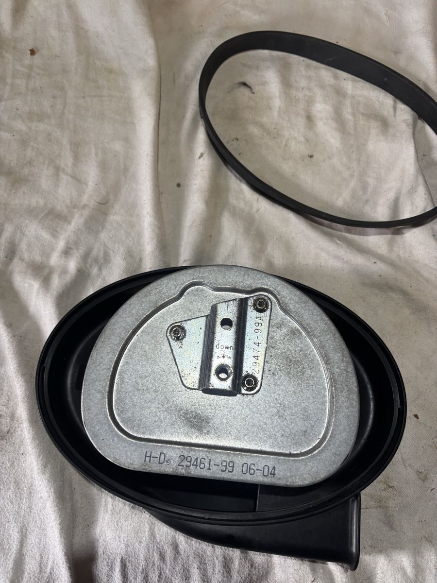 Harley-Davidson Tutti i ricambio per moto: Harley Davidson Luftfilter 29582-01B – Usato da Schötz venduto da Harley35 7