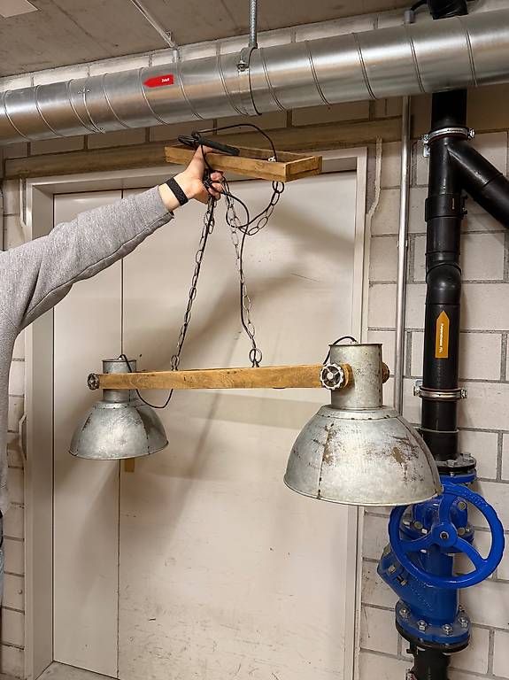 Lampadari & plafoniere: Industrial Designer Deckenlampe Holz / Metall – Usato da Zürich venduto da soc_79vv