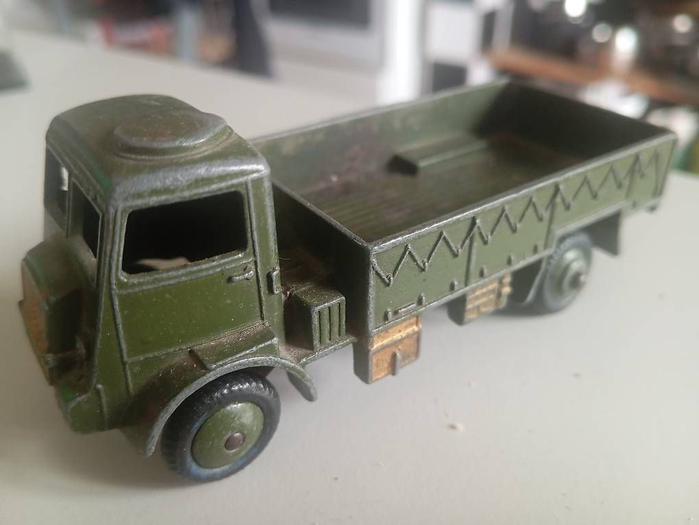 Dinky Toys Modellini d'auto: Army Wagon 623 dinky Toys – Usato da Basel venduto da Petergunn