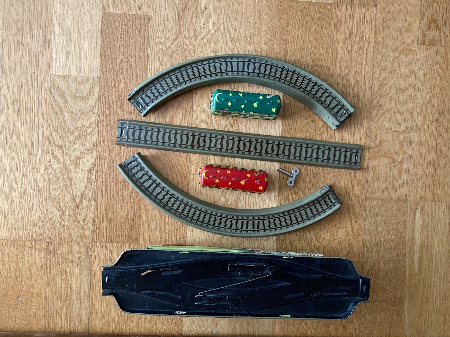 Technofix Spielzeuge: Technofix Nr. 246 Geisterbahn Ghost train 1950 + 2 Autos i.O – Gebraucht aus Kerzers von tisyayasuBE 2