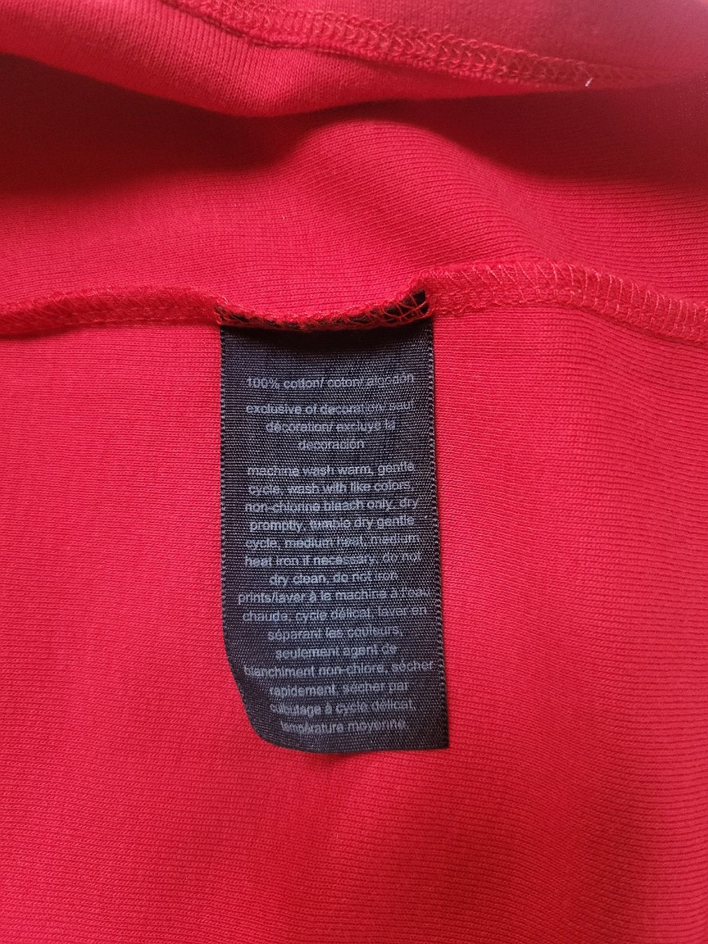 Tommy Hilfiger T-Shirts: Tommy Hilfiger T-Shirt – Neu (gemäss Beschreibung) aus Zweisimmen von Adorable 3