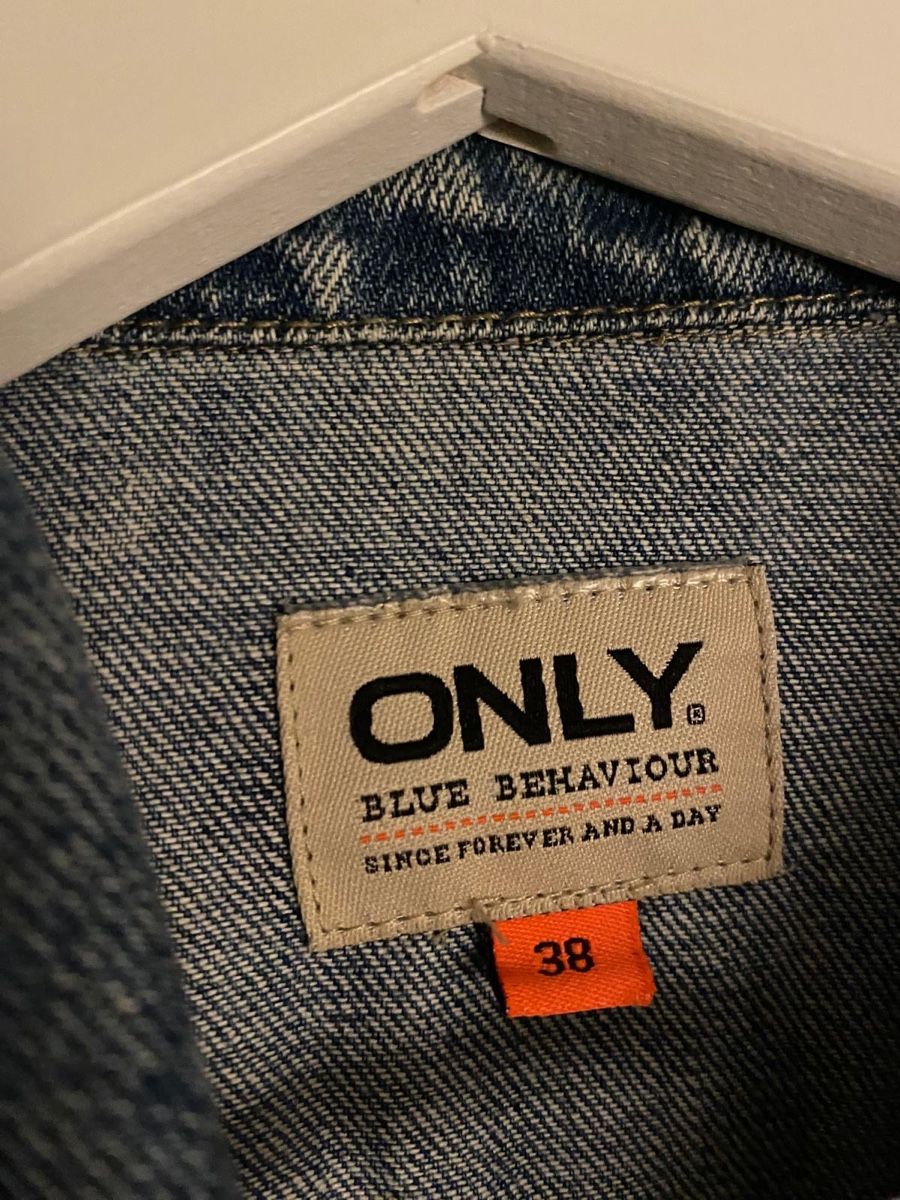 Only Jacken: Jeansjacke Gr. 38 Perlen Nieten – Gebraucht aus Triesen von ValDeMer85 1