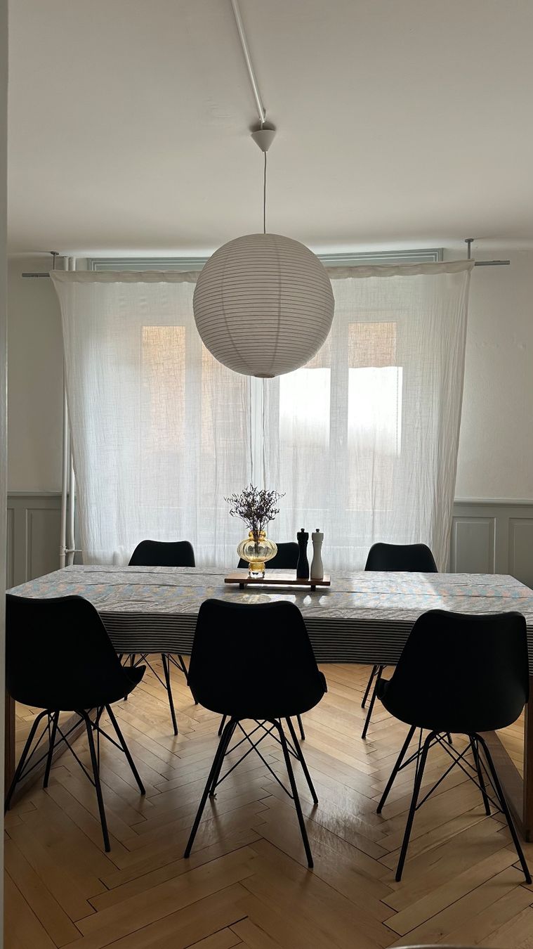 Westwing Stühle: Westwing-Kunstleder-Polsterstühle Eris – Gebraucht aus Zürich von lui_d8tq