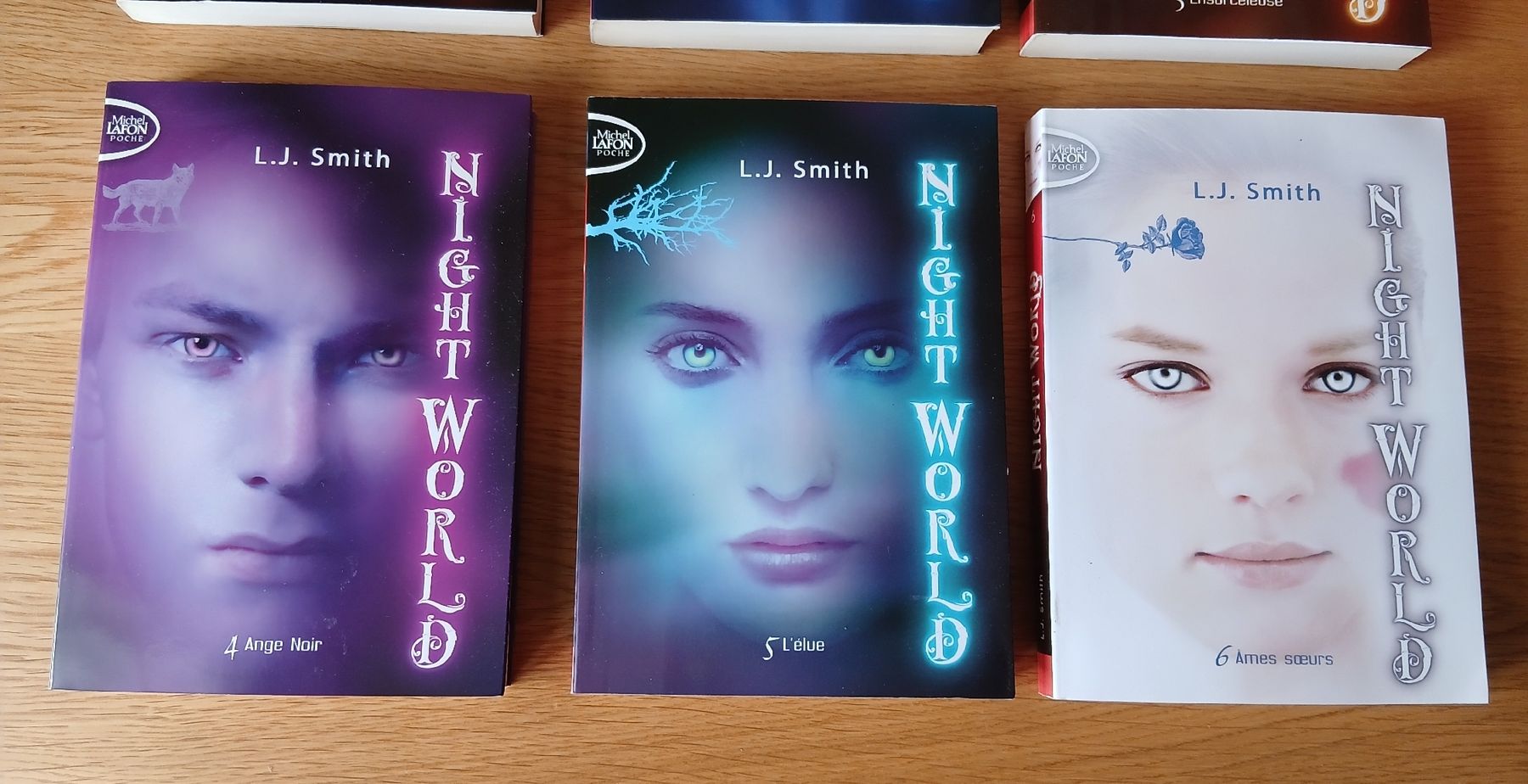 Libri: 6 volumes de Night World  – Usato da Les Sciernes-d'Albeuve venduto da mel_8wpv 2