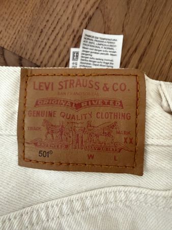 Levi Jeans weiss/cream