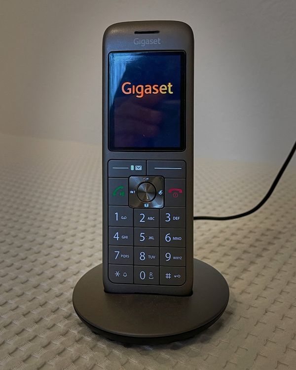 Dipos Pellicola Protettiva Privacy 4 Vie Per Telefono Gigaset CL660HX - Made In Germany, Taglio Laser, Antigraffio