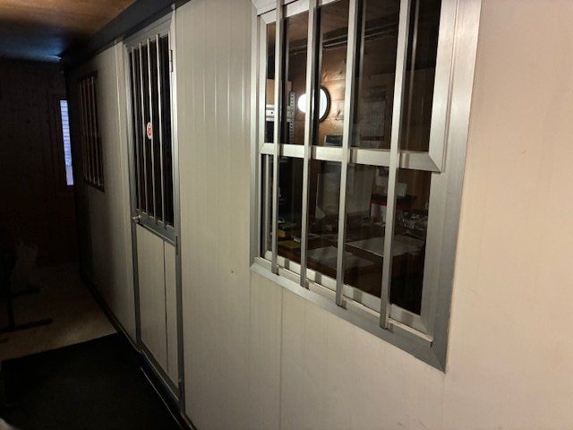 Baucontainer: Bürocontainer  inkl  Bürotischen – Gebraucht aus Appenzell Meister. von Seppli58