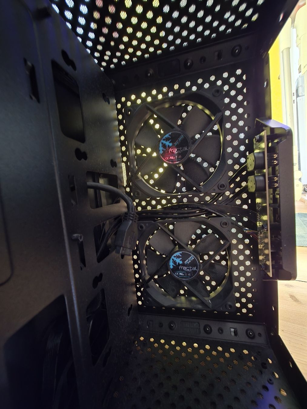 Custodie: Cooler Master PC Gehäuse mit Lüfter – Usato da Beringen venduto da VHSAM 2
