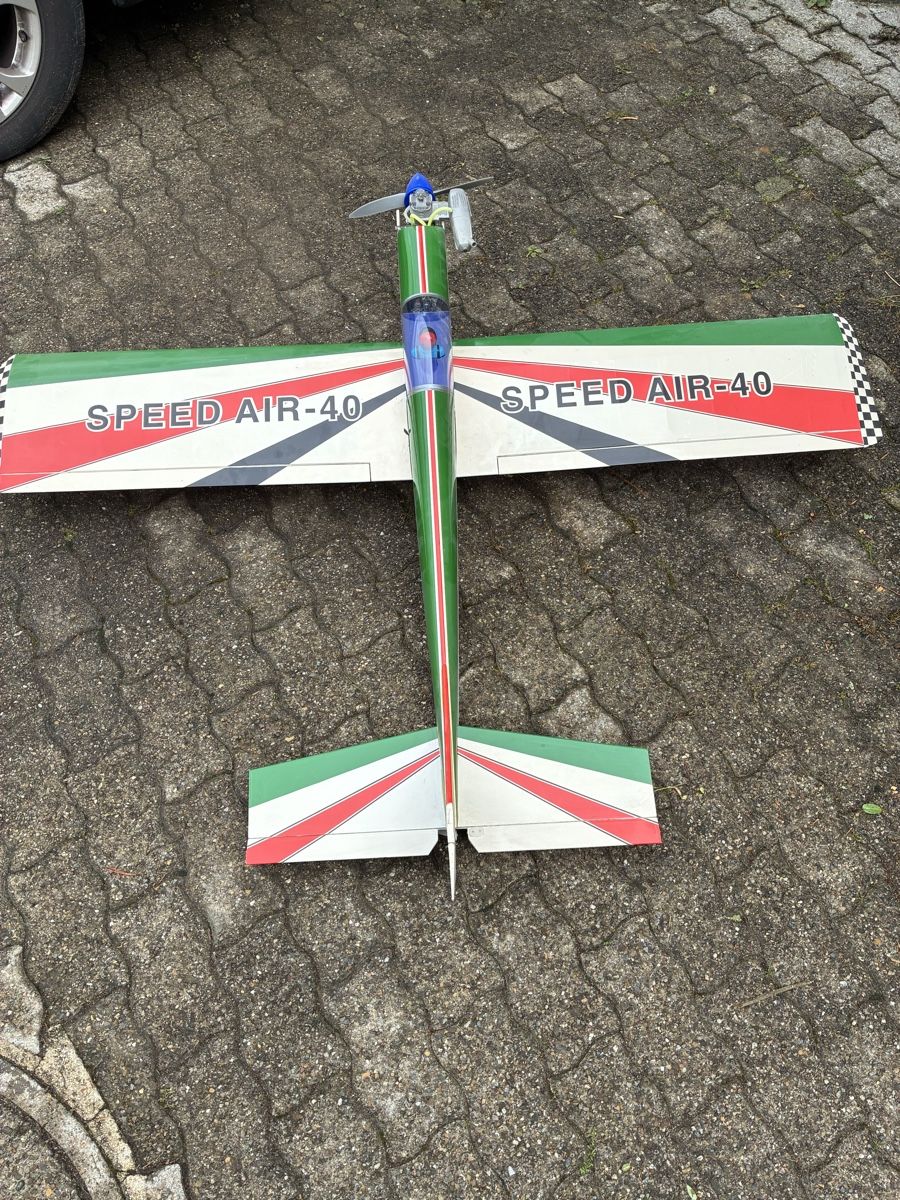 RC Kits de montage: RC Modellflugzeug Nitro – D'occasion à Weissbad par chiotempo